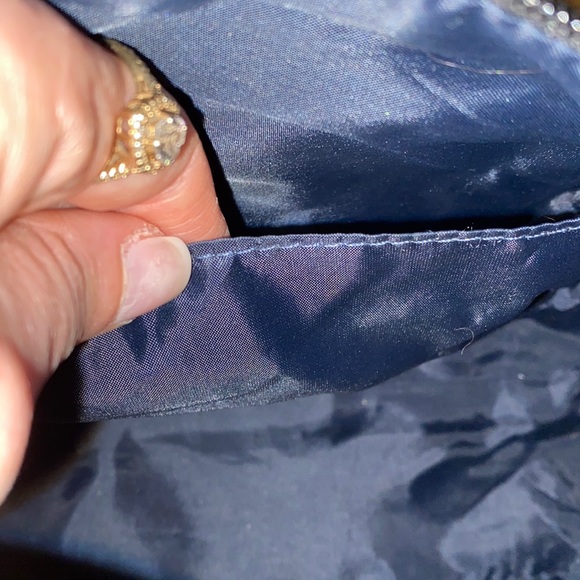 Tommy Hilfiger Handbag - Picture 9 of 13